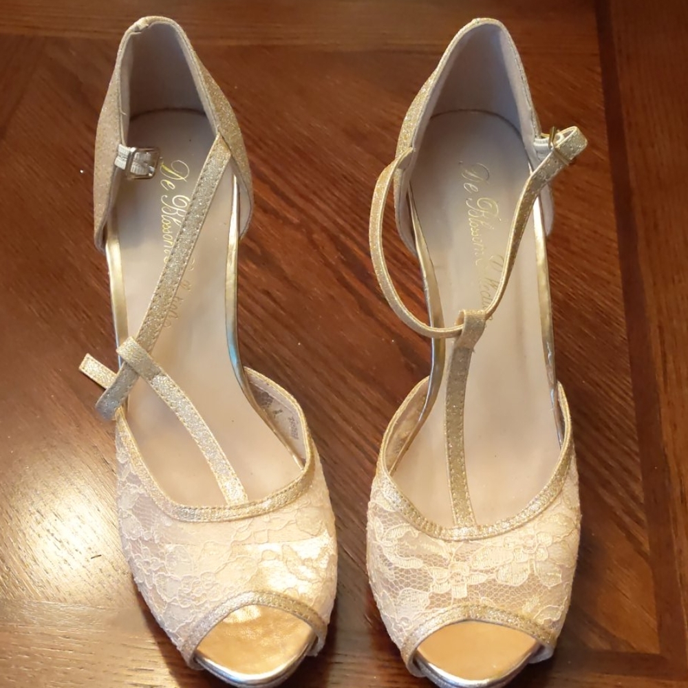 Never worn heels